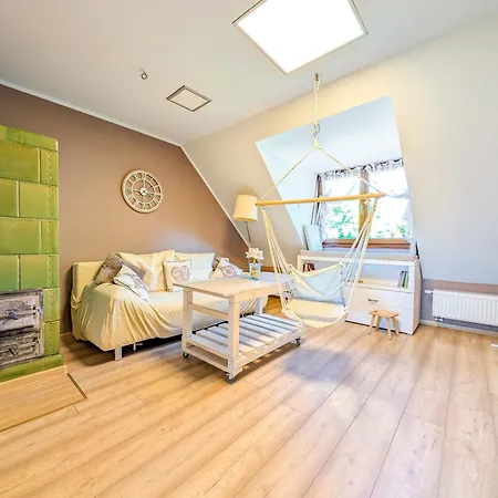 Swing & Serenity By Bookinghost