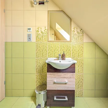 Swing & Serenity By Bookinghost Breslau