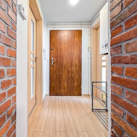 Swing & Serenity By Bookinghost