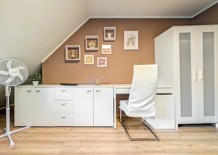 Apartment Swing & Serenity By Bookinghost *