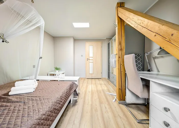 Apartment Swing & Serenity By Bookinghost *